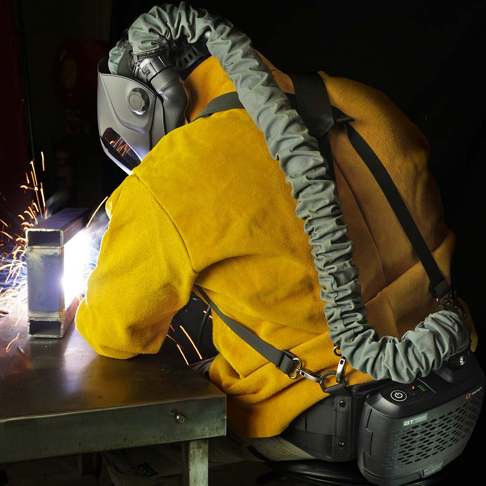 BT Bossweld Technology Tecmen PAPR Freflow iEXP TM1000 Helmet 703100 Back view of worker