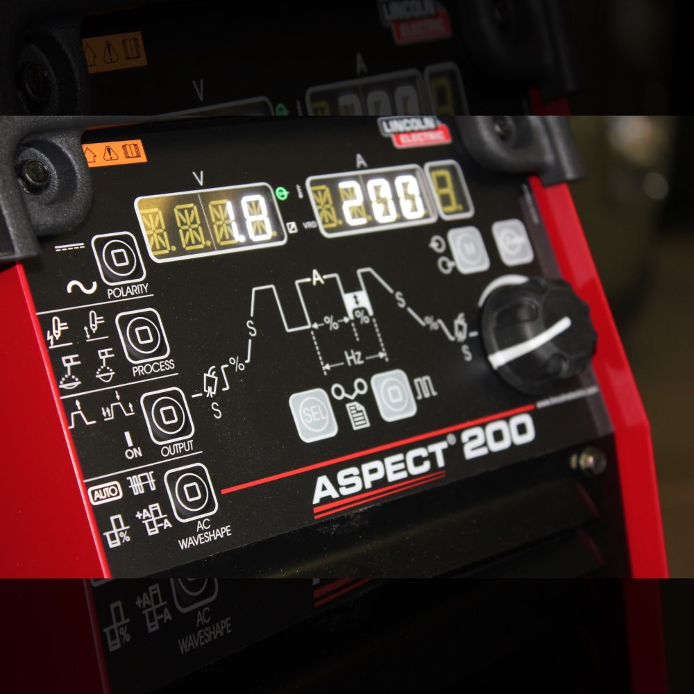 Lincoln Aspect 200 AC/DC TIG Welder K14189-2 – Control panel and settings detail