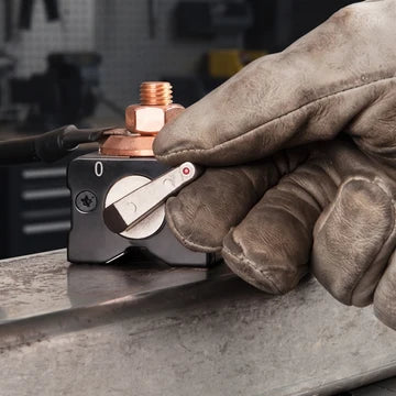Strong Hand PowerBase Grounding Magnet GM205 – Close-Up Of On/Off Switch Dial