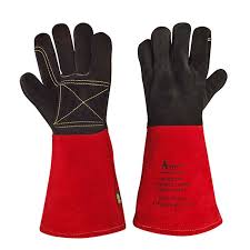 front and back view of red and back thermic lance gloves 